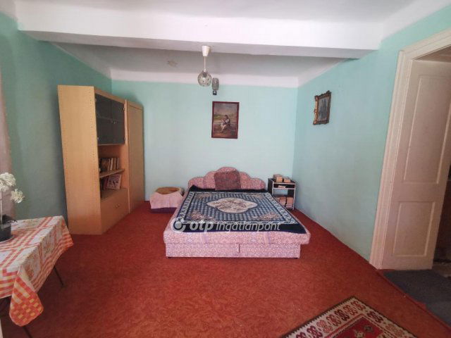 Eladó családi ház, Vaskúton 13.5 M Ft, 4 szobás
