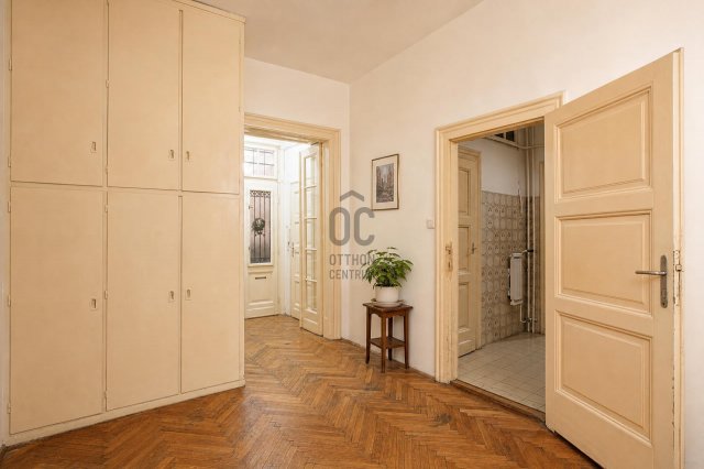 Eladó téglalakás, Budapesten, VI. kerületben 117.5 M Ft
