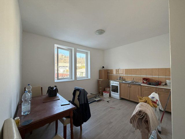 Eladó téglalakás, Komlón, Kossuth Lajos utcában 29.9 M Ft