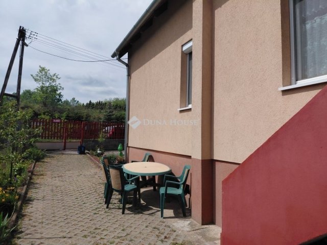 Eladó családi ház, Mogyoródon 89.9 M Ft, 3 szobás