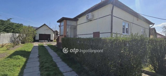 Eladó családi ház, Hosszúpályin 55.9 M Ft, 3 szobás