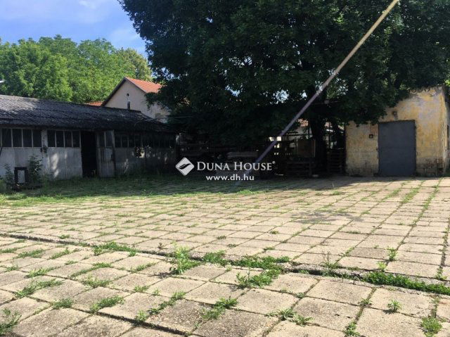Eladó ipari ingatlan, Devecseren 86 M Ft / költözzbe.hu