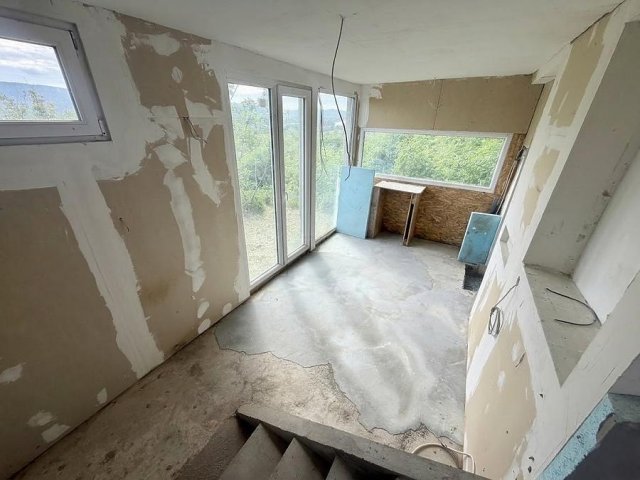 Eladó nyaraló, Vácon 37 M Ft, 2 szobás / költözzbe.hu