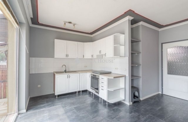 Eladó sorház, Üllőn 89.5 M Ft, 4 szobás / költözzbe.hu