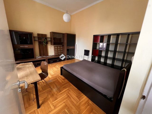 Eladó téglalakás, Budapesten, VII. kerületben, Nefelejcs utcában