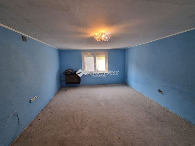 Eladó családi ház, Seregélyesen 23.6 M Ft, 2 szobás