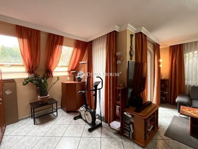 Eladó ikerház, Budapesten, XVIII. kerületben 145 M Ft, 4 szobás