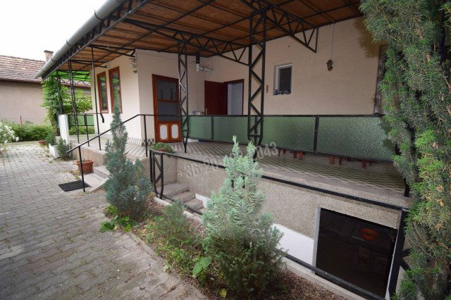 Eladó családi ház, Dunavarsányban 73.9 M Ft, 3 szobás