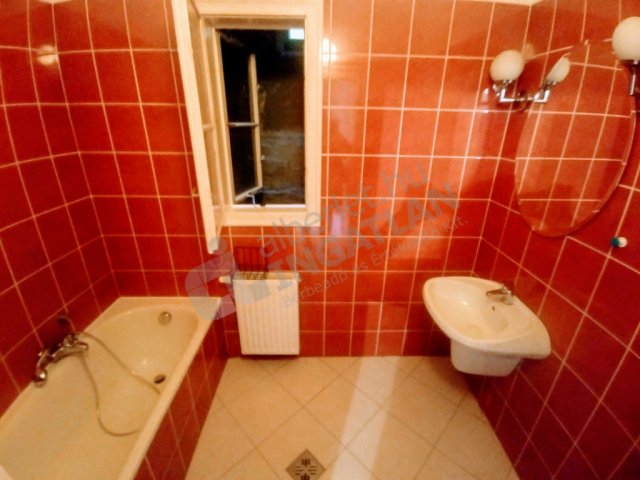 Kiadó téglalakás, albérlet, XI. kerületben, Vak Bottyán utcában