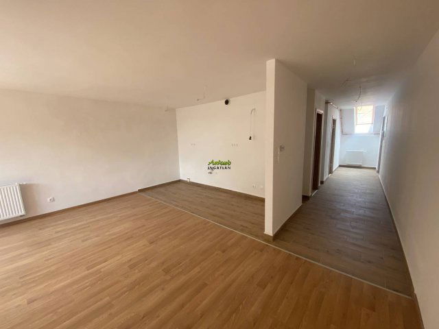 Eladó téglalakás, Sopronban 89.5 M Ft, 4 szobás