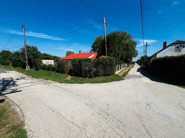 Eladó családi ház, Barcson 29.9 M Ft, 2 szobás
