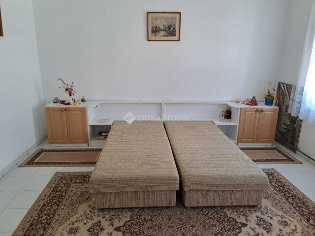 Eladó családi ház, Óbányán 39.9 M Ft, 2 szobás