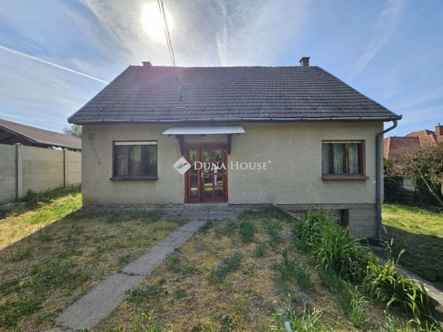 Eladó családi ház, Gödön 99 M Ft, 5 szobás