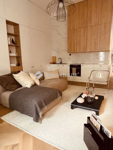 Kiadó téglalakás, albérlet, VI. kerületben, Benczúr utcában