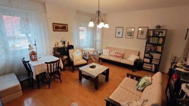 Eladó téglalakás, Kecskeméten 66.9 M Ft, 3 szobás