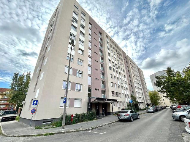 Eladó panellakás, Budapesten, XX. kerületben 42.9 M Ft, 1 szobás