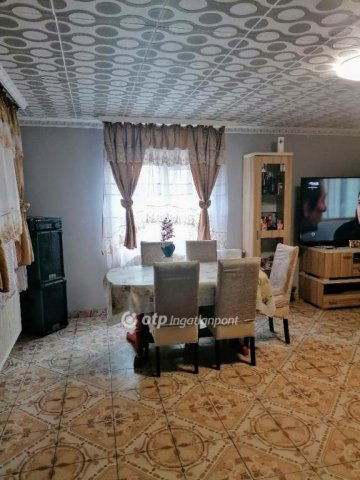 Eladó családi ház, Nagykállóban 15 M Ft, 2 szobás