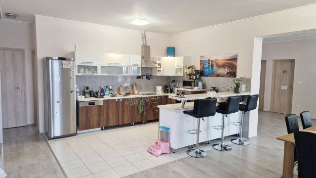 Eladó családi ház, Tasson 85 M Ft, 4 szobás