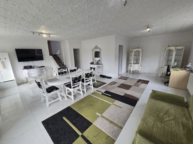 Eladó családi ház, Sárbogárdon 45 M Ft, 4 szobás