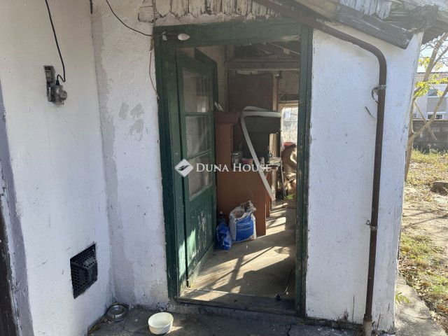 Eladó családi ház, Budapesten, XXI. kerületben 42 M Ft, 1 szobás