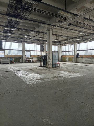 Eladó ipari ingatlan, Komáromban 1257.3 M Ft