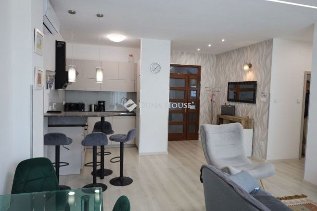 Kiadó téglalakás, albérlet, Debrecenben 450 E Ft / hó, 3 szobás