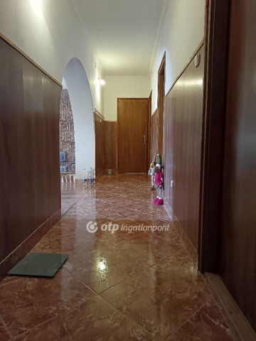 Eladó családi ház, Sárándon 78 M Ft, 2+1 szobás