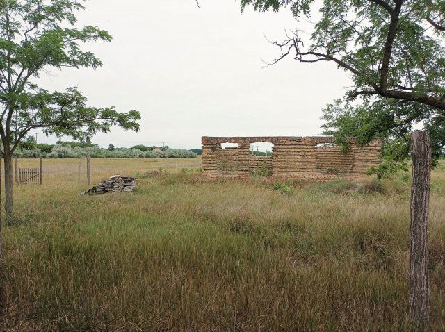 Eladó mezogazdasagi ingatlan, Szatymazon 2.8 M Ft