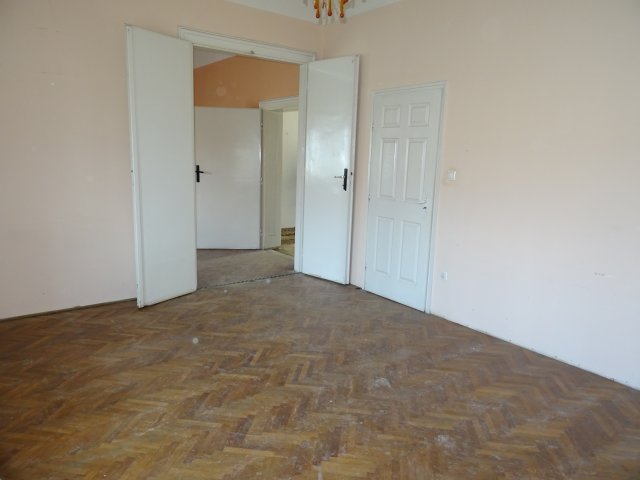 Eladó családi ház, Szombathelyen 69.9 M Ft, 7 szobás