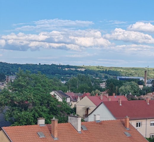 Eladó téglalakás, Egerben 44.99 M Ft, 2 szobás