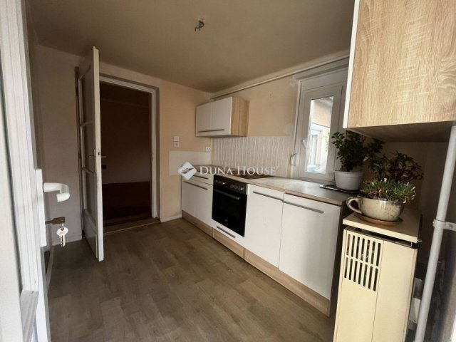 Eladó családi ház, Kecskeméten 38.9 M Ft, 2 szobás