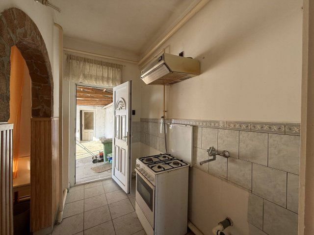 Eladó családi ház, Jászkisérén 24.9 M Ft, 4+1 szobás