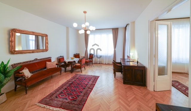 Eladó téglalakás, Budapesten, V. kerületben 154.9 M Ft, 2 szobás