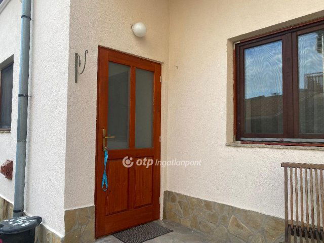 Kiadó téglalakás, albérlet, Balassagyarmaton 140 E Ft / hó