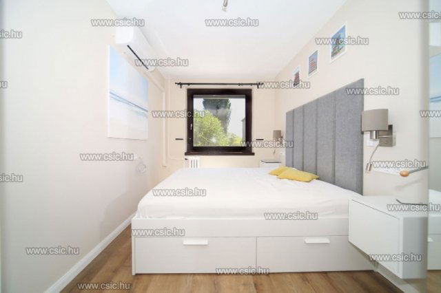 Eladó panellakás, Budapesten, III. kerületben 106.9 M Ft