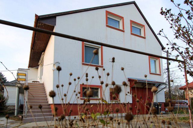 Eladó családi ház, Székesfehérvárott 79 M Ft, 3+1 szobás