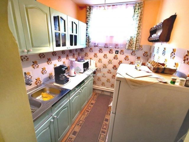 Eladó családi ház, Leányváron 69.99 M Ft, 5 szobás