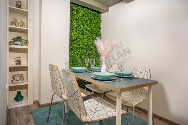 Kiadó téglalakás, albérlet, I. kerületben, Attila úton