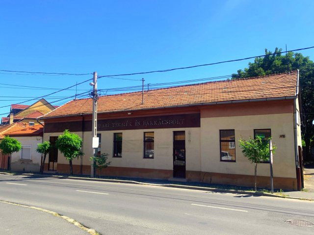 Eladó üzlethelyiség, Sátoraljaújhelyen 32 M Ft
