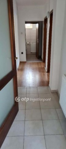 Eladó családi ház, Gárdonyban 150 M Ft, 5+5 szobás