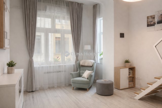 Eladó téglalakás, Budapesten, IX. kerületben, Közraktár utcában