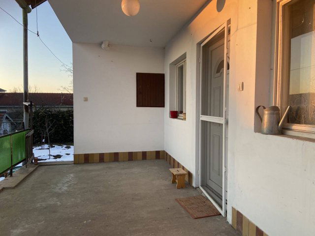 Eladó családi ház, Szigetszentmiklóson 53 M Ft, 3 szobás