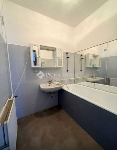 Eladó sorház, Pécsett 89.9 M Ft, 5 szobás / költözzbe.hu