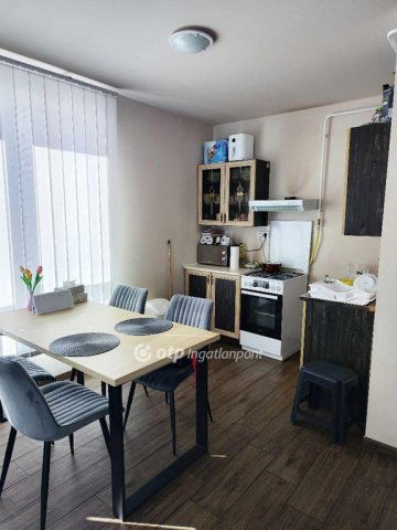 Eladó téglalakás, Tiszavasváriban 25.5 M Ft, 1+2 szobás