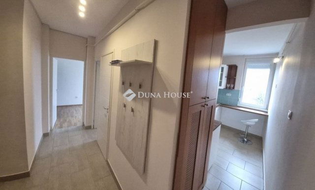Eladó téglalakás, Budapesten, IV. kerületben 64.9 M Ft, 2 szobás