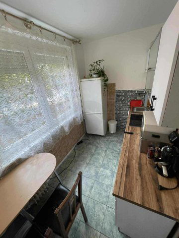 Eladó panellakás, Tatabányán 44 M Ft, 2 szobás