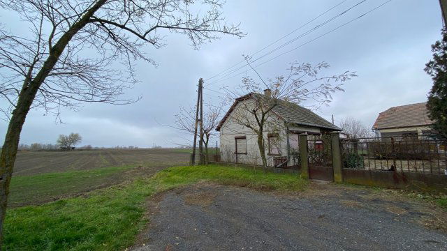 Eladó mezogazdasagi ingatlan, Solton 21.5 M Ft, 2 szobás