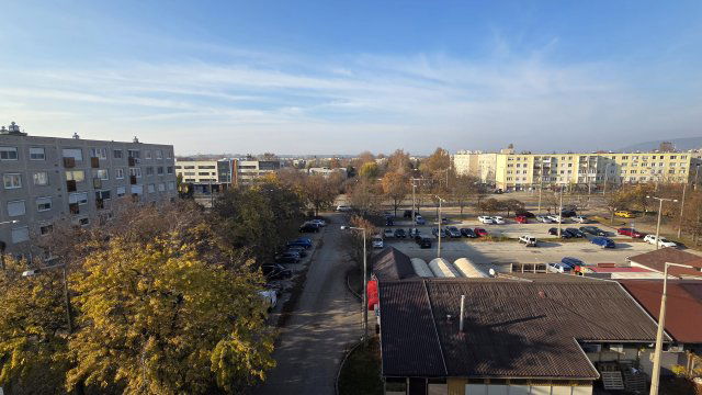 Eladó panellakás, Tatabányán 41.9 M Ft, 2 szobás