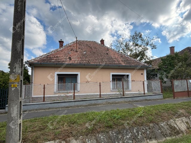 Eladó családi ház, Zalabéren 17.9 M Ft, 3 szobás