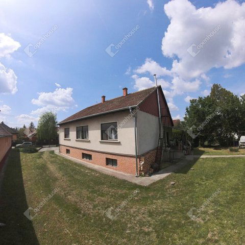 Eladó családi ház, Pilisen 54 M Ft, 3 szobás